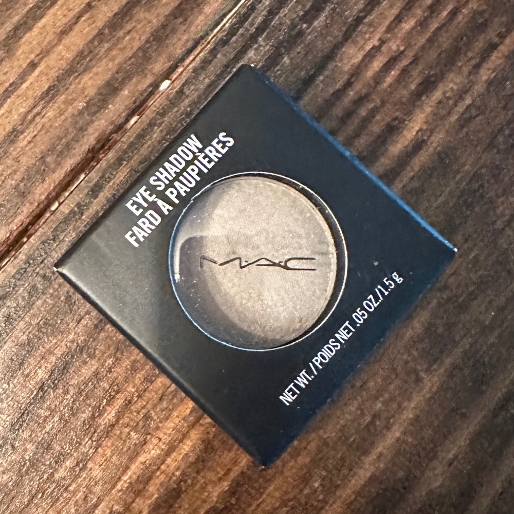 MAC Eyeshadow NEW Vex Frost